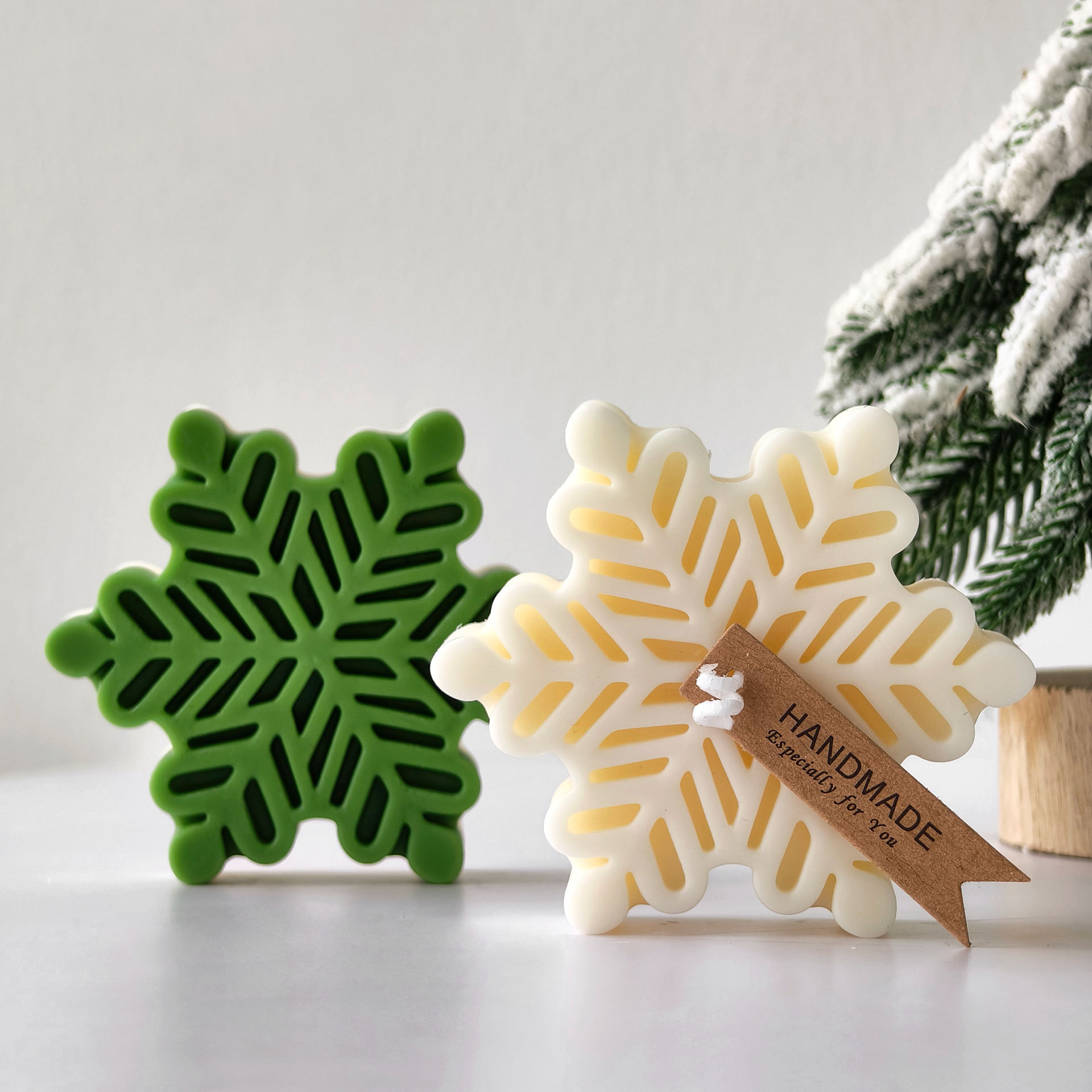 คริสต์มาสเกล็ดหิมะเสาเทียนแม่พ - Soap Making Scents บทวิจารณ์และราคา
